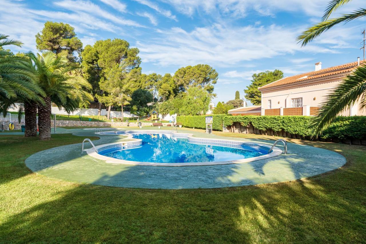 Apartamento Martin Y Rose En ซาลอว์ ภายนอก รูปภาพ