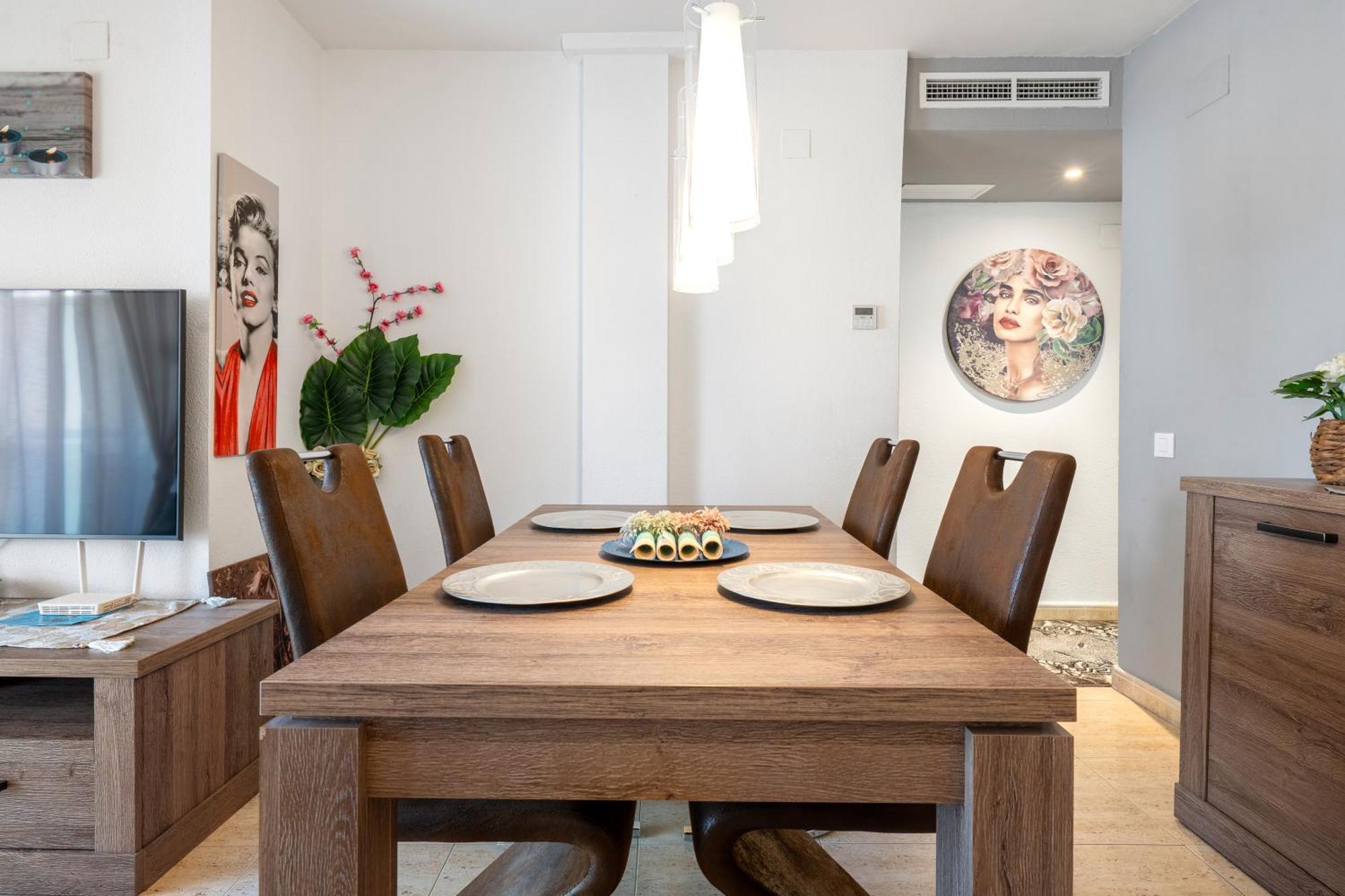 Apartamento Martin Y Rose En ซาลอว์ ภายนอก รูปภาพ